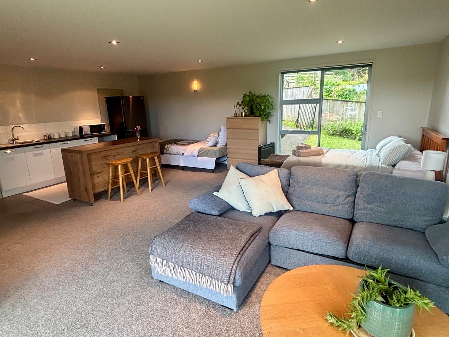 Peaceful Studio Close To Titirangi, Auckland 4