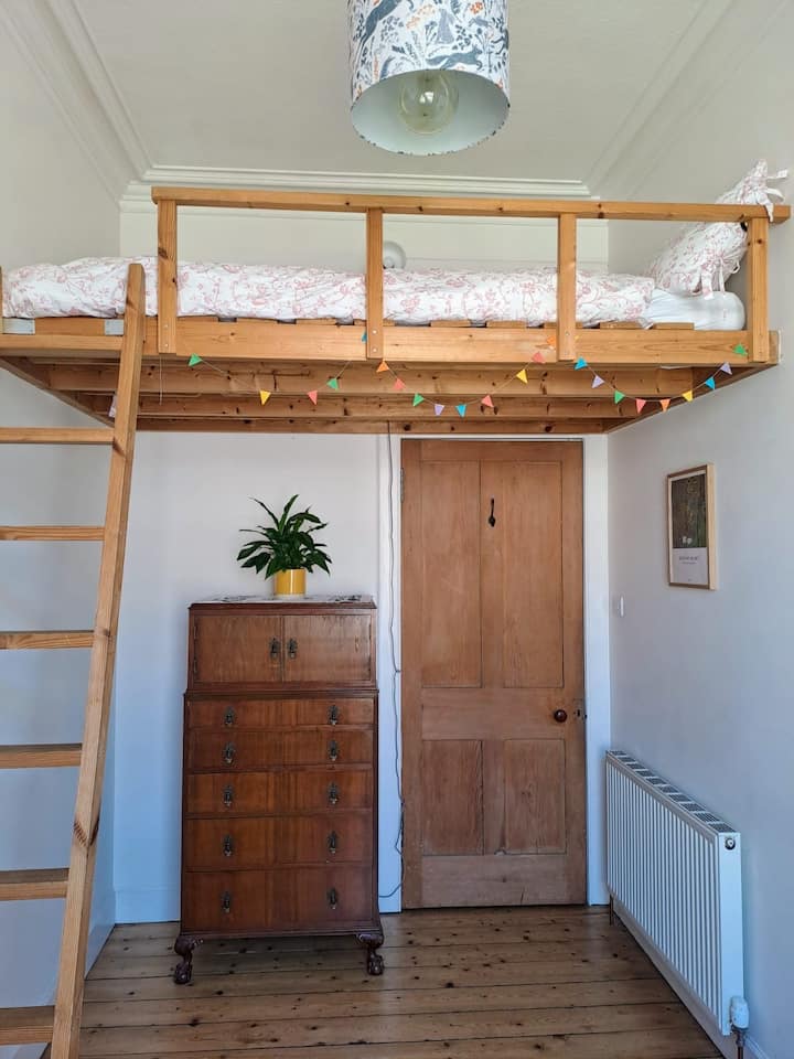 غرفة النوم 2