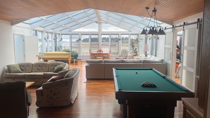 Back Yard Outdoor Camping-blue Dolphin Beach House - Parksville