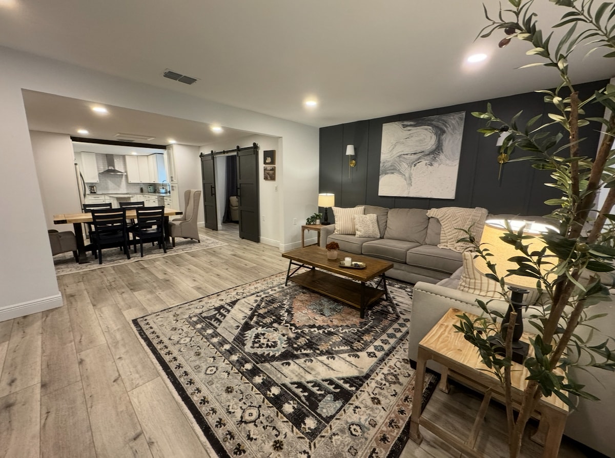 Popular Airbnb listing: Bungalow on Hillsborough River in Temple Terrace
