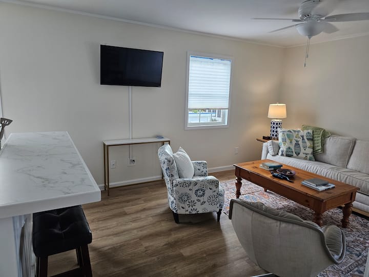Charming Apt Near Downtown Mhc - Atlantic Beach, NC
