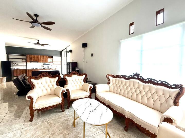 ಲಿವಿಂಗ್ ರೂಮ್