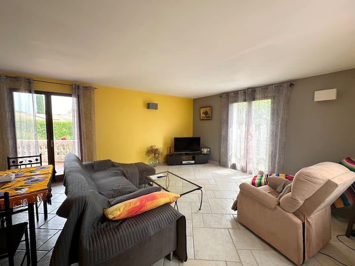 Villa Pour 8 Avec Clim Et Parking Proche De La Mer - Lunel
