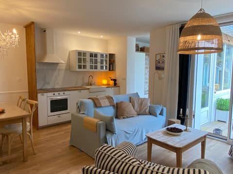 Top performing Airbnb: Charming House 5 min walk to Benoit Beach in La Baule Escoublac
