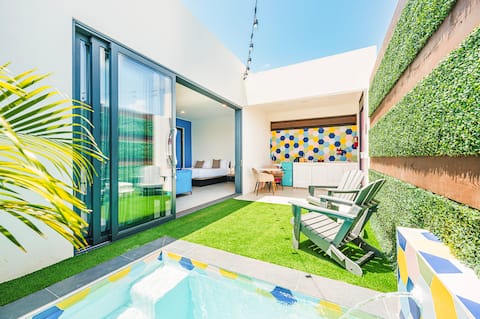 Deluxe Loft, Priv Pool, King Bed near Eagle Beach