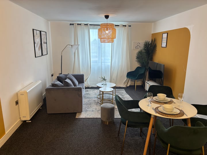 Stylish 3 Beds Apartment Manchester / Free Parking - 曼徹斯特