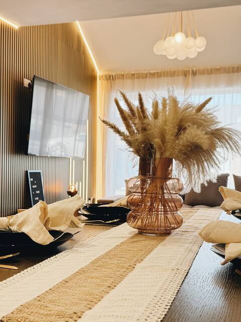 Bee Stays - Rostherne House