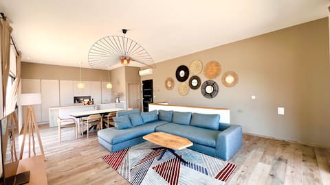 Villa - Sea and Mountain