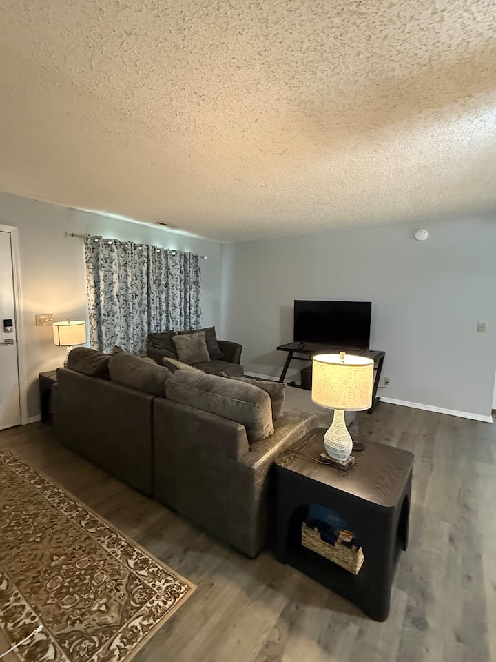 Wolf Creek Escape, 3 Br, 2 Baths - Grove, OK
