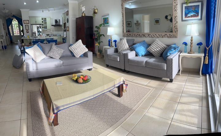 Queen Angel Suite - Tobago