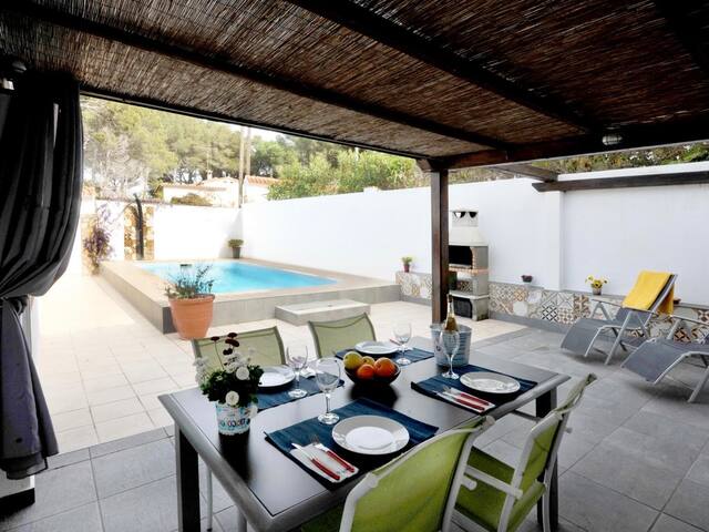 Villa 10 places avec piscine gallery image 4