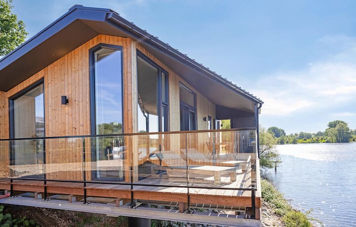 Nice Home In Kerkdriel With Lake View - Bois-le-Duc