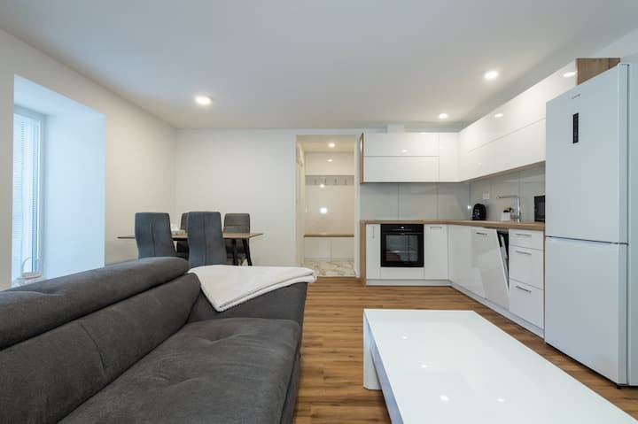 3-moderný Apartmán 1min Od Centra - Kassa