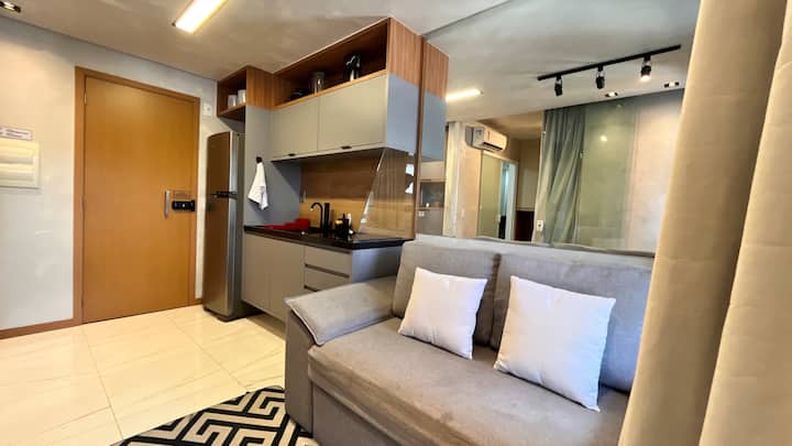 Apt Salvador • Próx A Praia C/ Piscina E Garagem - Barra, Brasil