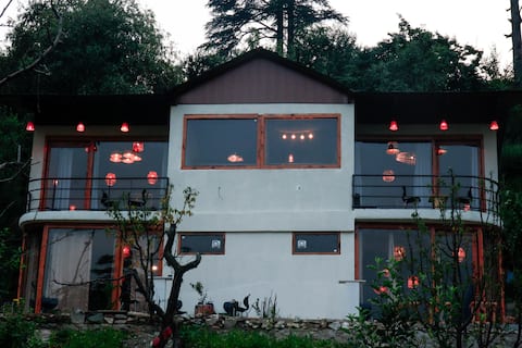 Room with 360° views of the Kasol Valley (F Floor)