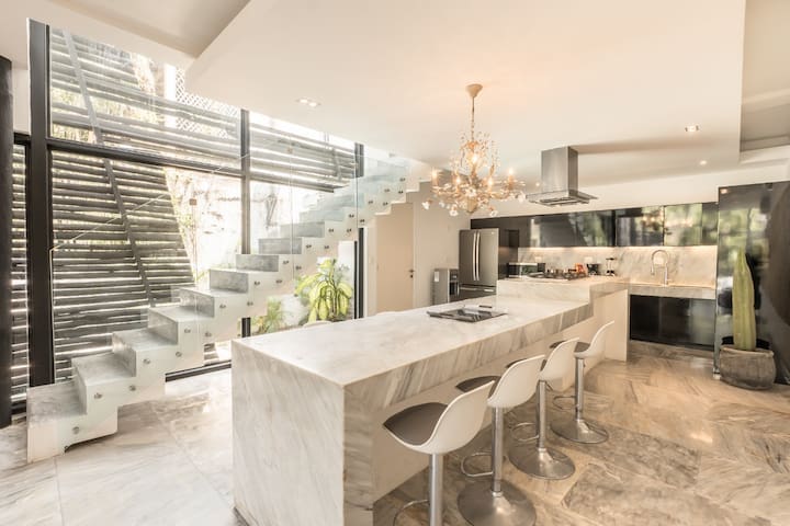 OTOCH property management managed Airbnb listing 2