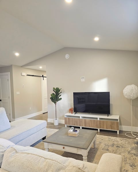 Modern 3 bedroom Home