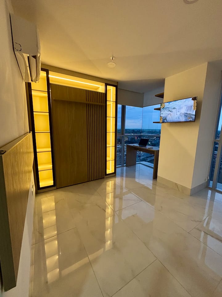 Клима уред и телевизор за вашите омилени серии