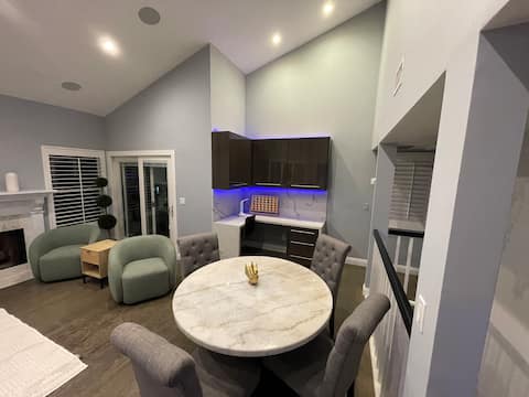 Successful Airbnb property: THE hidden gem near beach/sofi in Lawndale