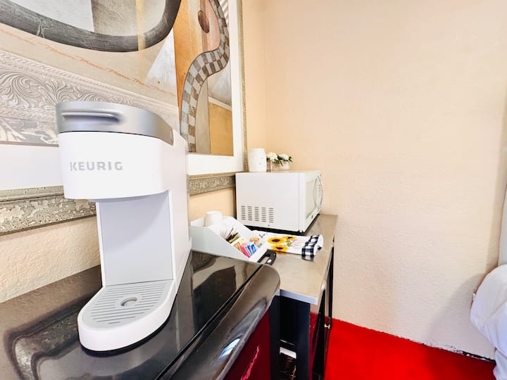 Serenity Studio | Large Bathroom | Private Yard - Victorville, CA