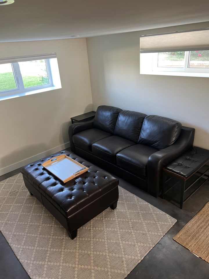 New Modern Private Suite - 킬로나