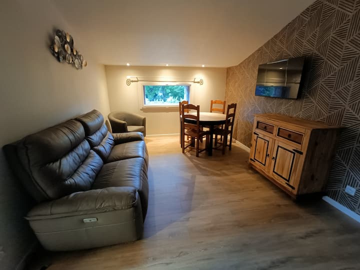 Romane - Gîte Avec Terrasse & Piscine - Ardèche
