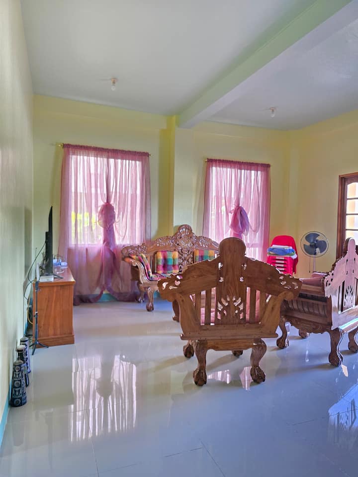 Nanay Cresencia House - Baybay City