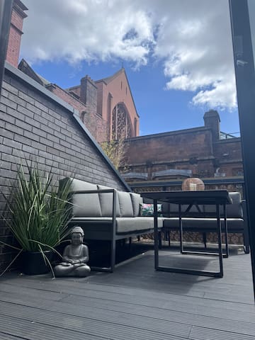Rooftop Retreat | 2BR | Private Parking