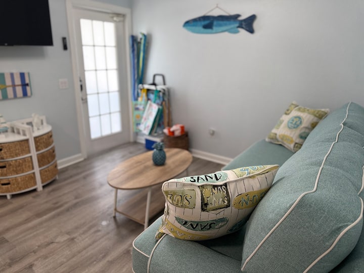 Paradise Getaway On Anna Maria Island - Bradenton Beach, FL