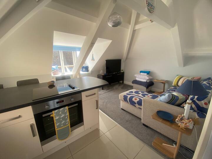 Seagulls Roost - Incredible 360 View Sleeps 4 - Tenby