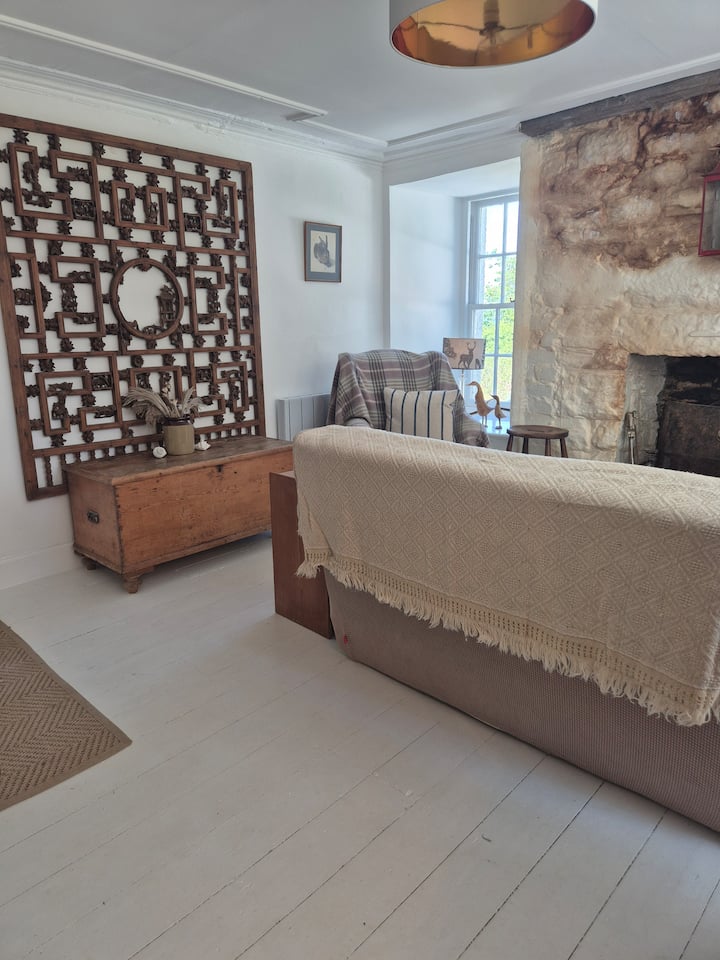 Mackinnon Wing  - Annexe Of Larger Historical Home - Skye