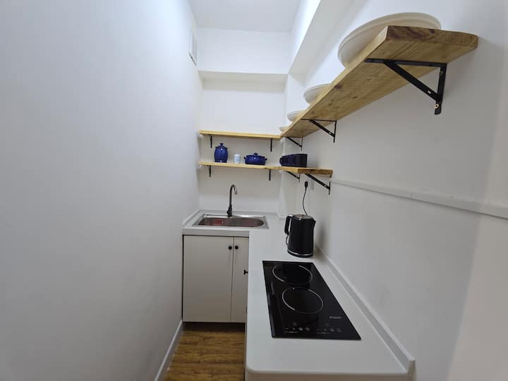 Quiet Guesthouse Near Hunnu Mall +Airport Pickup - Ulanbator