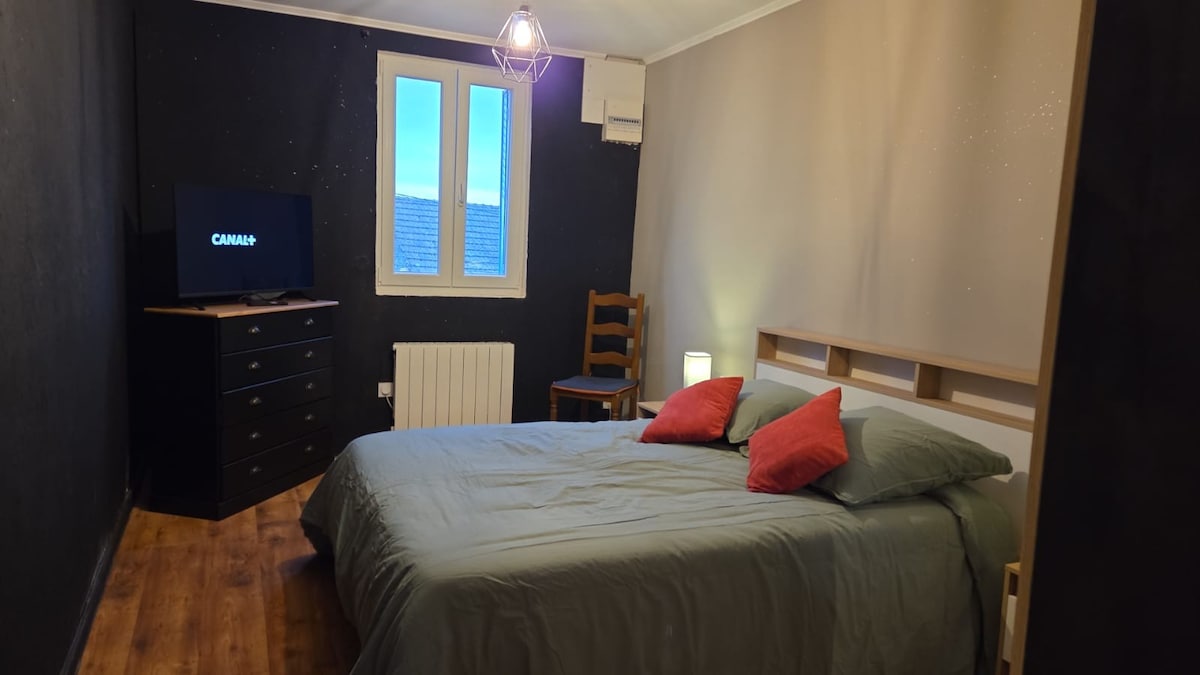 საძინებელი 1