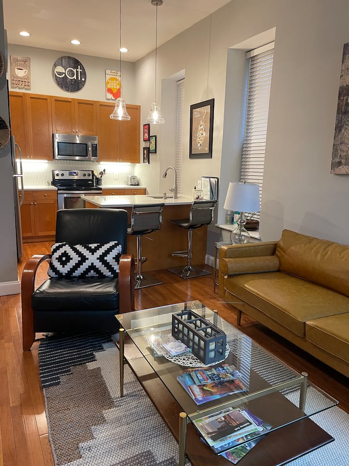 Apartment in St. Louis — primary photo