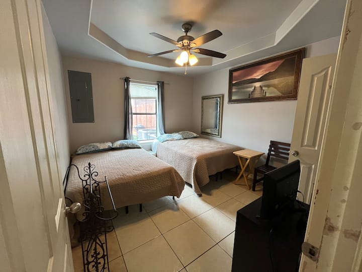 საძინებელი 1