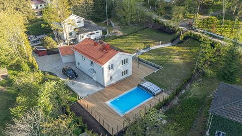 Luxury villa in Täby with large pool