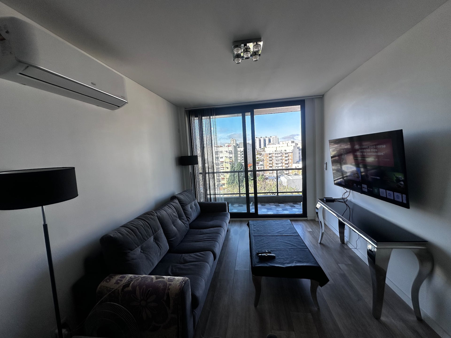 Lovely apartment with a pool
