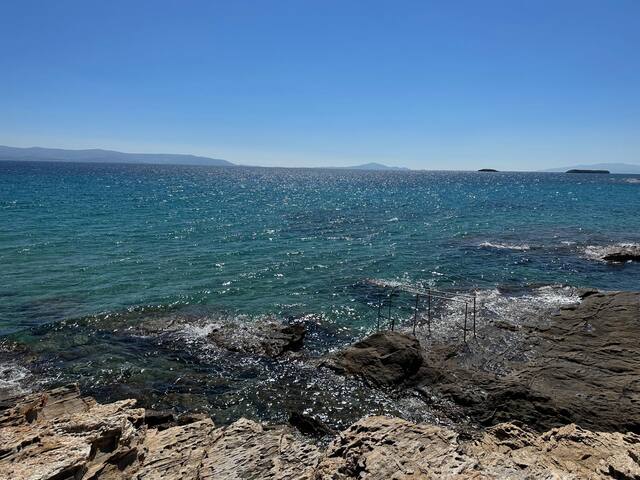 VillaMessadaParos 1stline on the sea swimming pool gallery image 3