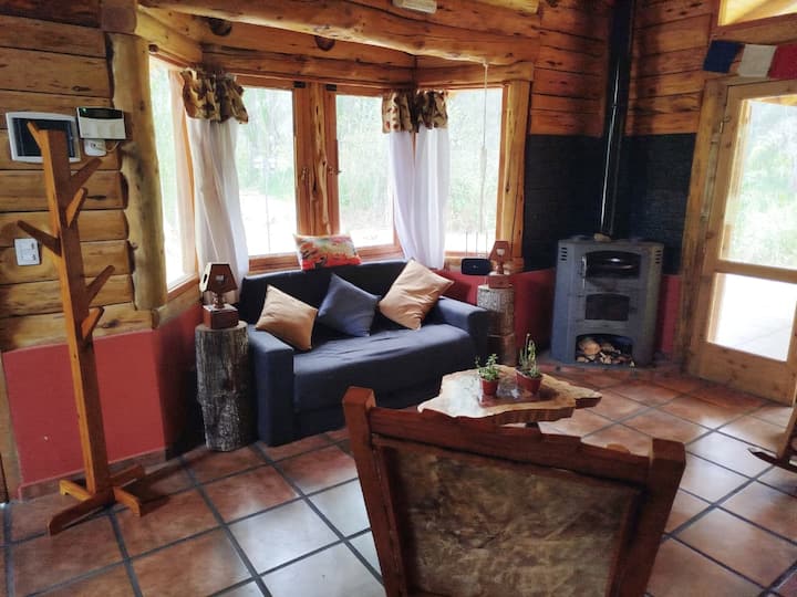 "Lejana"
Casa De Montaña. - Provincia de Chubut