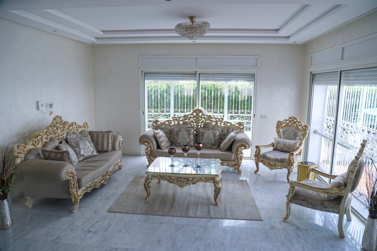 Всекидневна 1