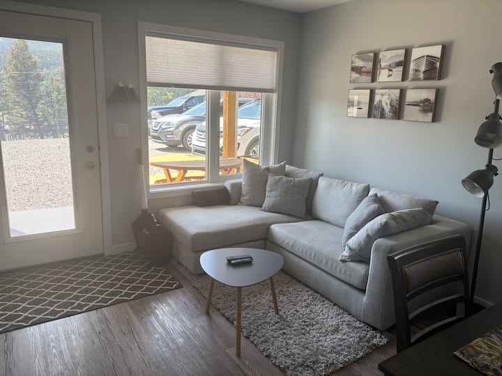 Mcgillivray House - Blairmore