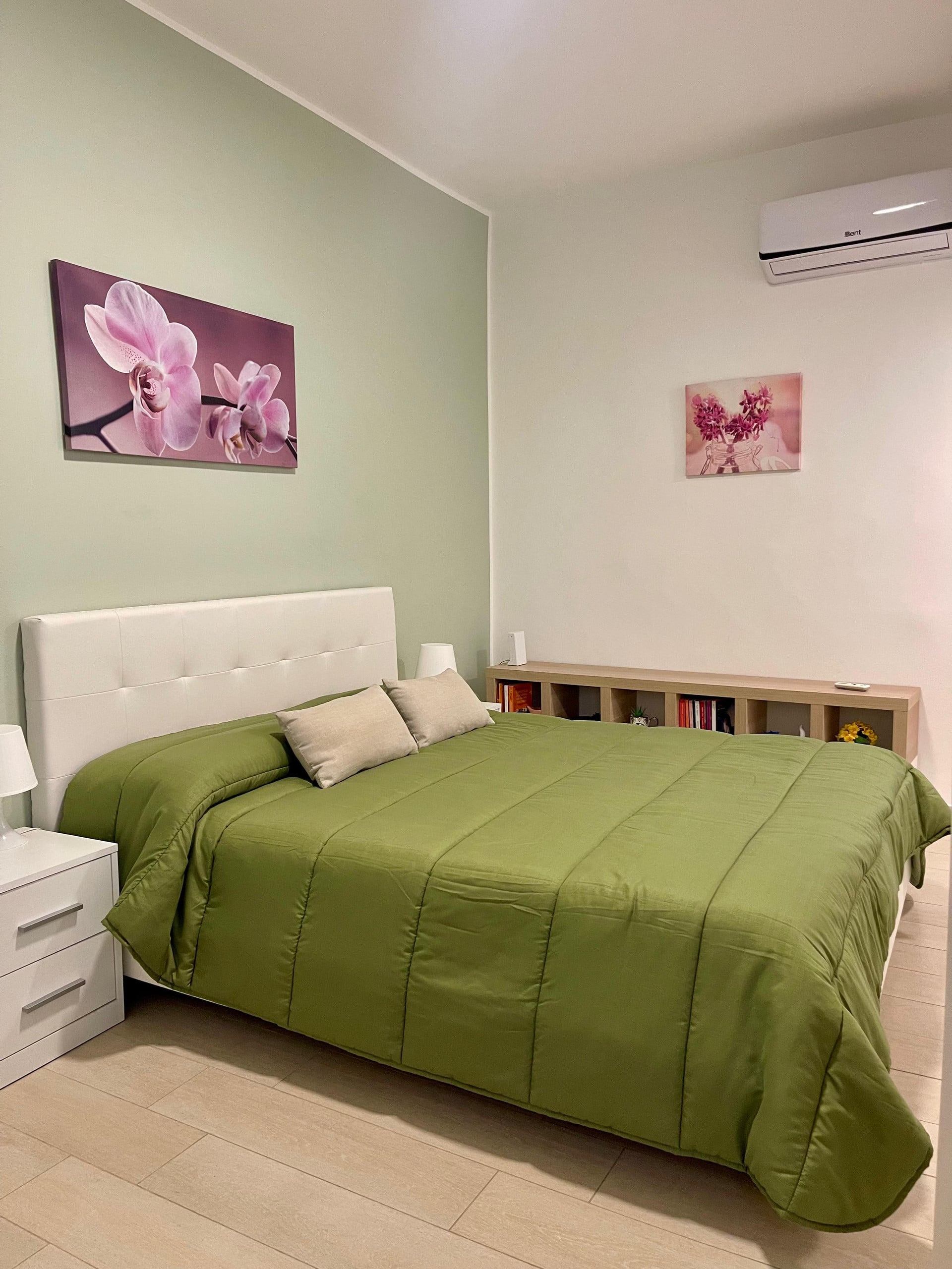 Old Town -2bedrooms & terrace.