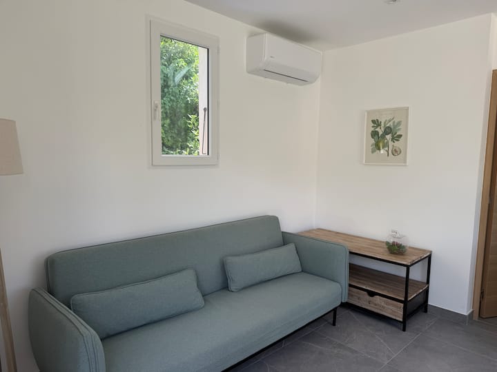 Cocon Avec Piscine Privée Au Coeur De La Provence - France