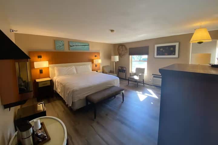 Junior Suite | Trail Access + Free Parking! - Mount Charleston, NV