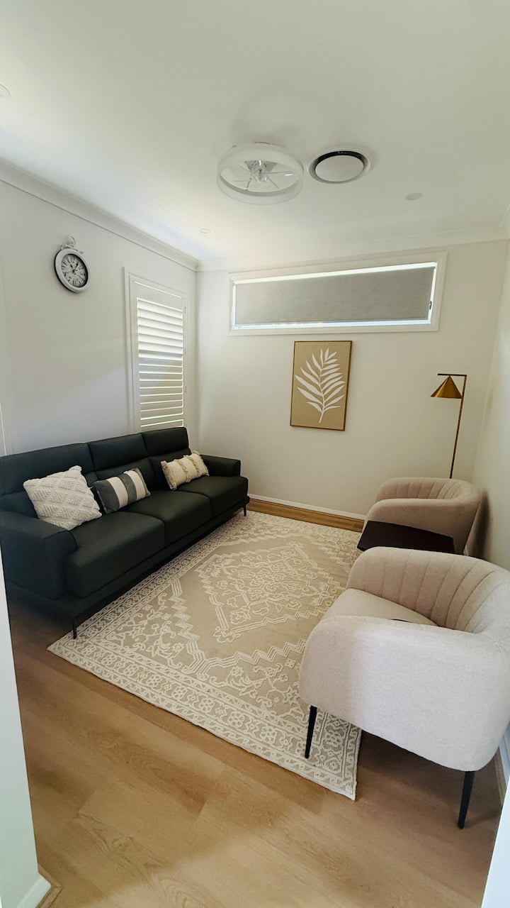 Your Perfect Home Away From Home - Campbelltown