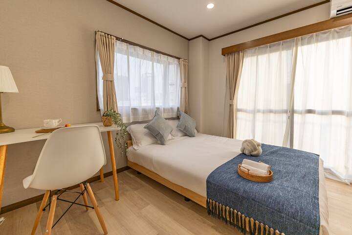 新宿まで電車で2駅｜家族＆グループに最適｜5寝室・14名宿泊OK gallery image 2