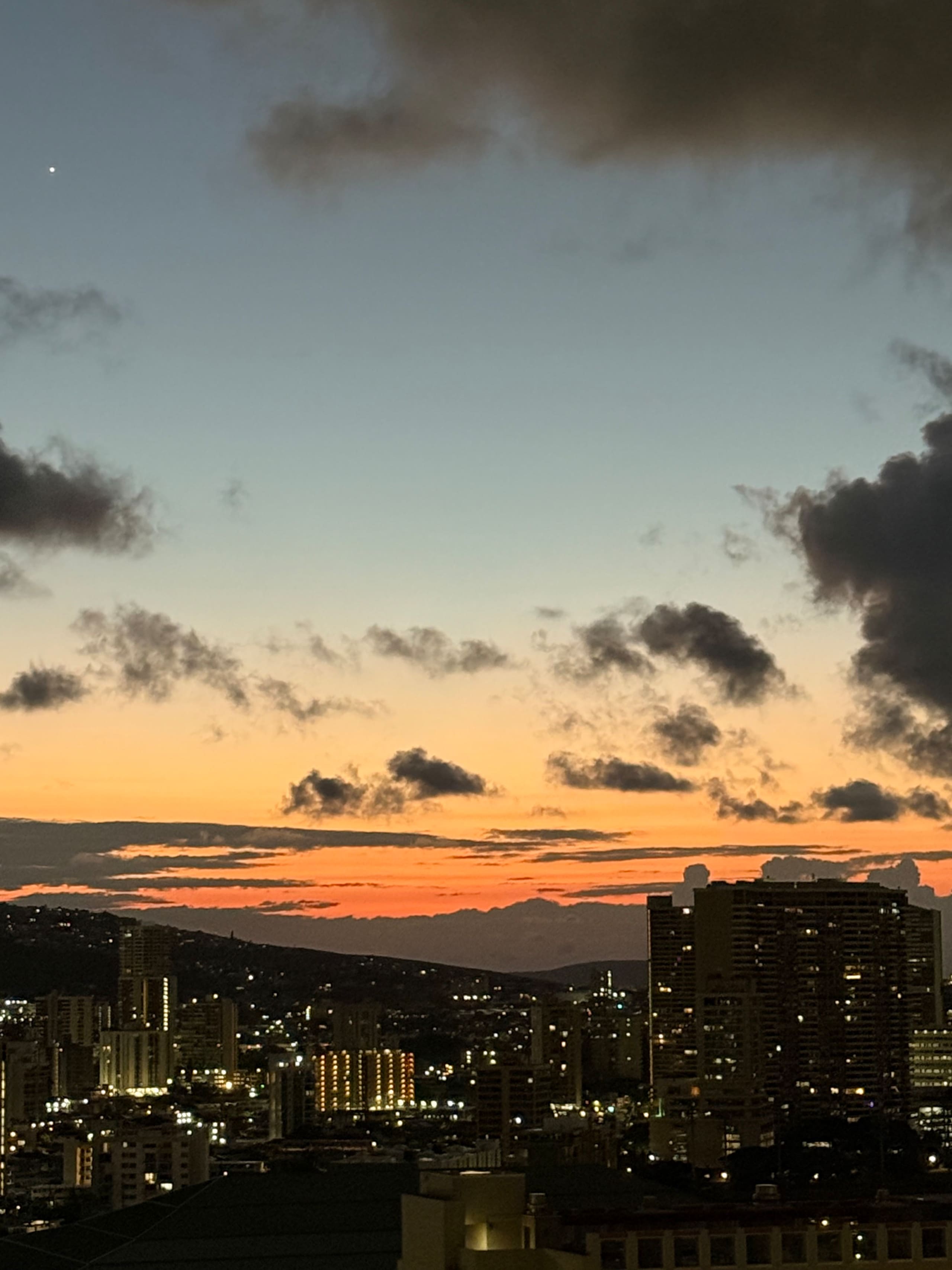 Hotel in Honolulu · ★4.76 · 1 bedroom · 2 beds · 1 private bath - Image 32