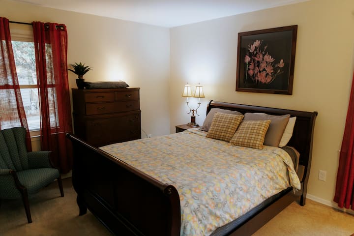 Спалня 1