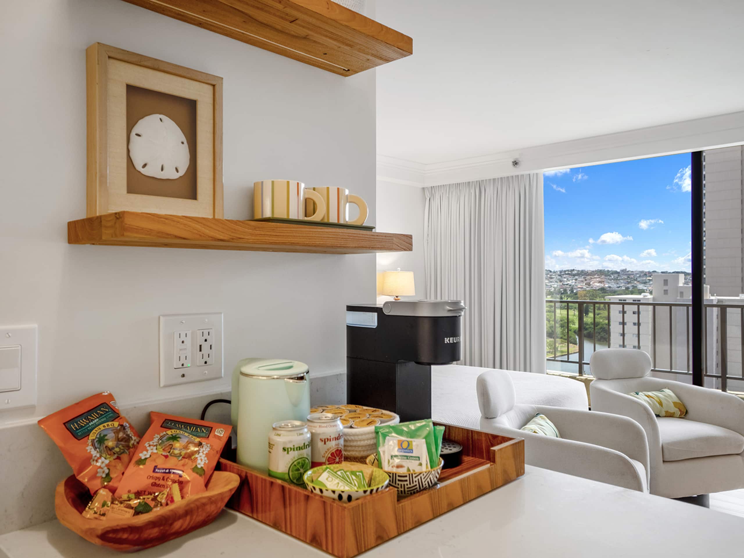 Hotel in Honolulu · ★4.89 · 1 bedroom · 1 bed · 1 private bath - Image 4