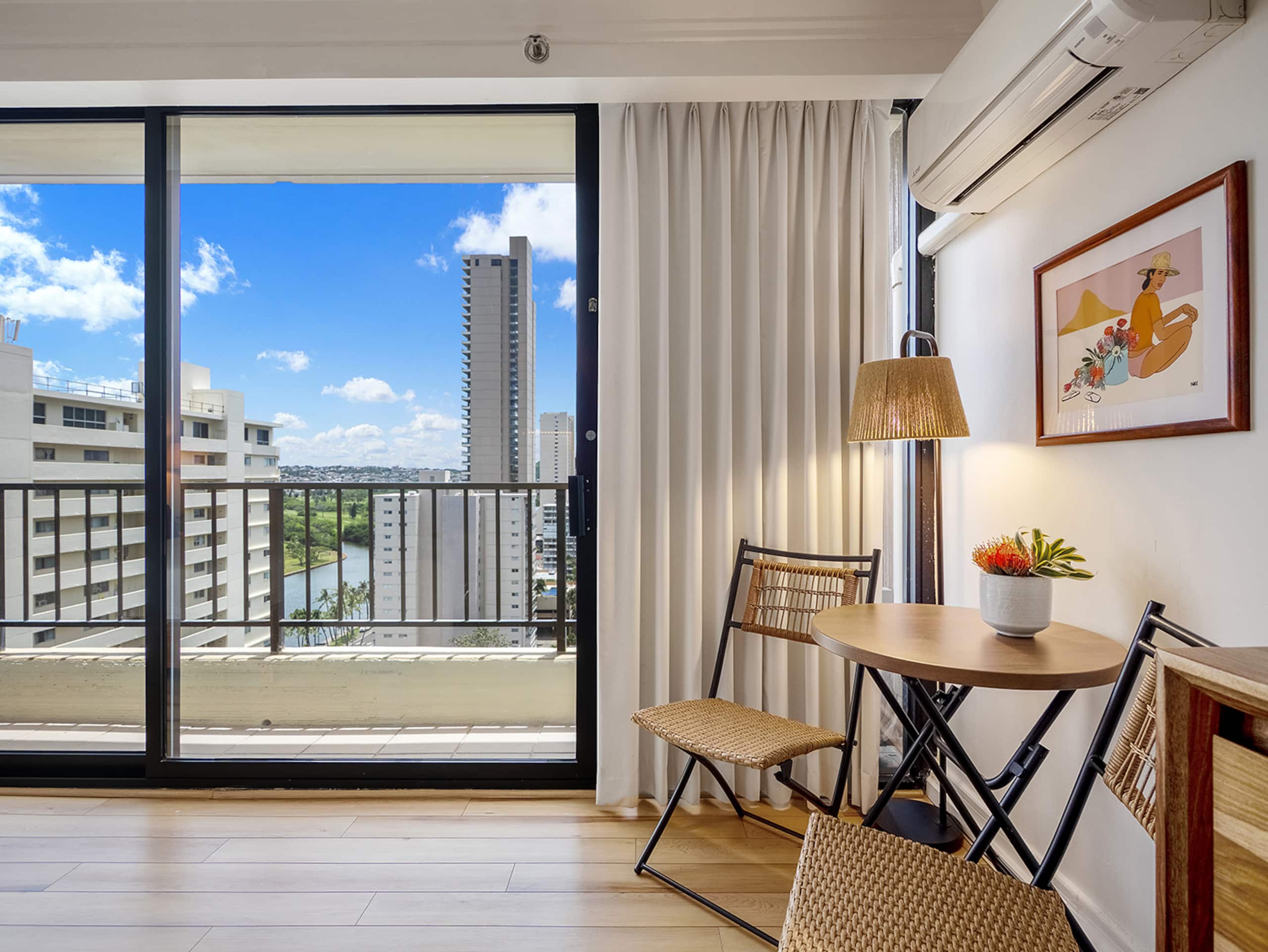 Hotel in Honolulu · ★4.89 · 1 bedroom · 1 bed · 1 private bath - Image 12
